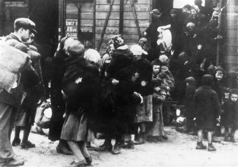 ‘no Room For Indifference Leaders Issue Warning At Holocaust