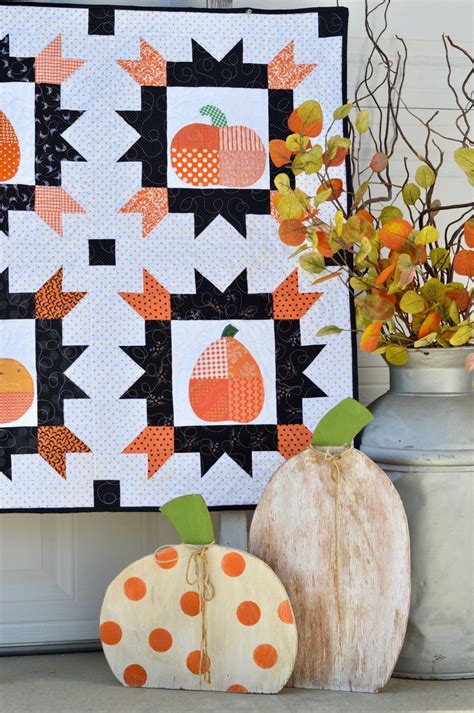 Patchy Pumpkins Fall Quilt With Heat N Bond Lite Therm O Web Fall