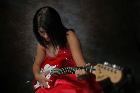 Women Playing Guitar Wallpapers Wallpaper Cave