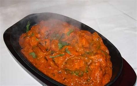 Poulet tikka masala de la cuisine indienne à l'actifry ou à la sauteuse. Poulet tikka massala à l'indienne en sauce au yaourt | Recette, Recettes de cuisine, Idée recette