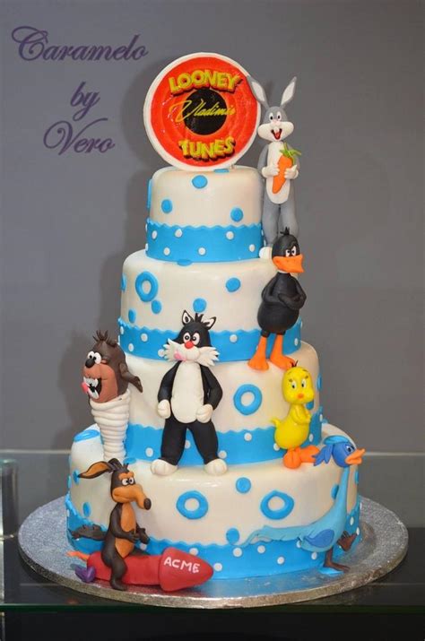 Looney Tunes Decorated Cake By Veronicacaramelobyvero Cakesdecor