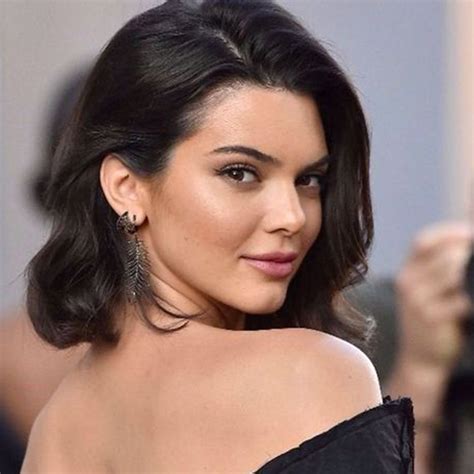 This makes me want to switch my guy character to a girl.but.i don't want to be that guy.but i love good hair styles. Kendall Jenner Beats Gisele Bündchen to Become World's ...