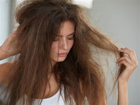 Ini Penyebab Dan Cara Mengatasi Rambut Mengembang