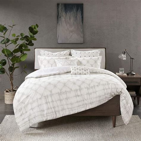 We have a metal farmhouse style bed in our guest bedroom, and while they look beautiful, keep in mind they are not as comfortable if you wish to sit up. Farmhouse Bedding Sets & Rustic Bedding Sets - Farmhouse ...