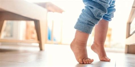 Toe Walking Toddler Heres Why Every Parent Should Know About It