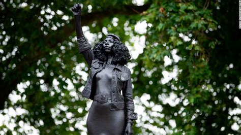 Marc Quinns Black Lives Matter Statue Taken Down In Bristol Cnn Style