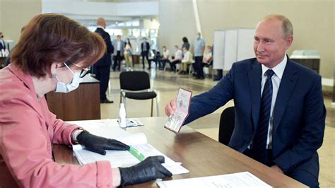 Referendum In Russland Putin Kann Jetzt Ungebremst Bis 2036 Weiterregieren Video Welt