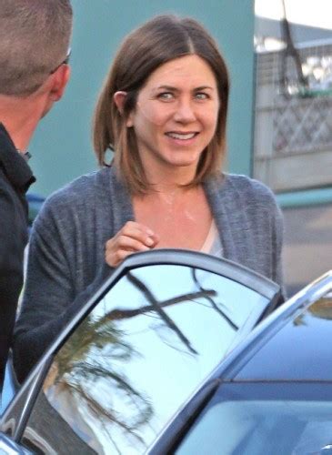 9 Best Jennifer Aniston Without Makeup Styles At Life