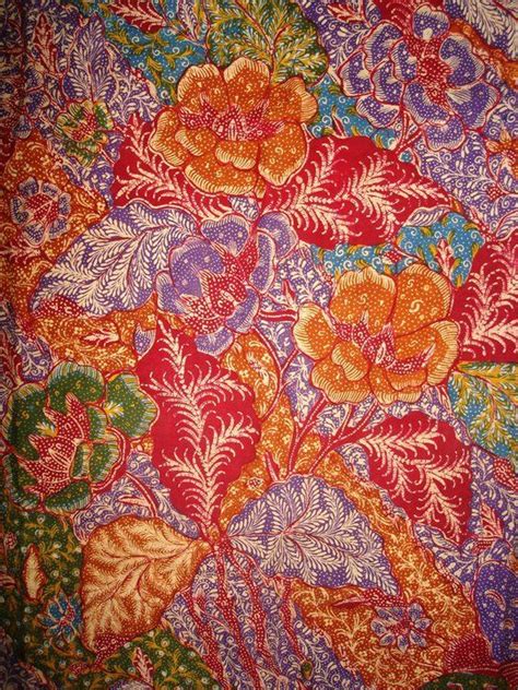 Berikut adalah sejarah kraf batik; Jenis-jenis Batik Populer yang Ada di Indonesia