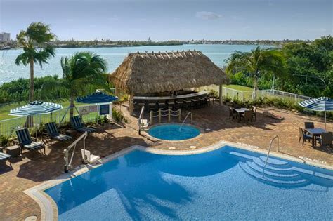 Hampton Inn Marathon Florida Keys Updated 2019 Prices Hotel