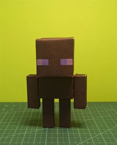 Pixel Papercraft Tiny Enderman