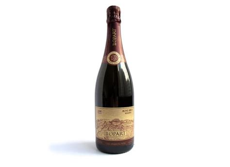 This good tasting wine is available in affordable prices. Taste Test: The Best Sparkling Pink Wines Under $20 | HuffPost