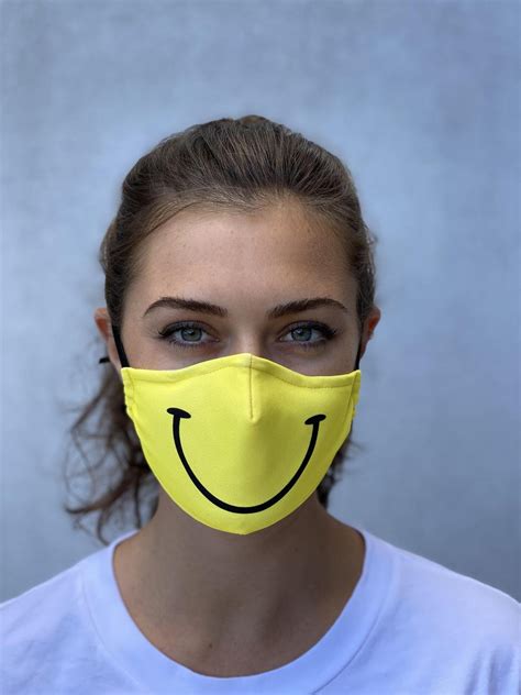 • обновлено 4 дня назад. Yellow Smiley Washable Face Mask - Delfina Sport