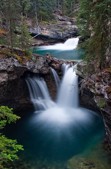 Tunnel Falls Alberta Canada World Waterfall Database