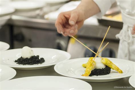 Con alcuni amici abbiamo organizzato un weekend sulla neve (ciaspole) nella zona di passo giau. Cucina creativa Gigi Dariz Passo giau Gourmet da Aurelio