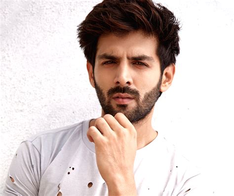 Kartik Aaryan Reportedly Doesnt Even Know That Hes Been Replaced In Yet Another Film Masala