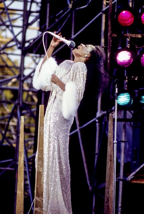 Pin By Slim On Gorgeous Diana Ross Vintage Outfits Diana