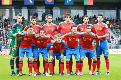 Facing spain's massive attacking potential on wednesday, slovakia will rely on their only. File:Spain national under-21 football team 2011.jpg ...
