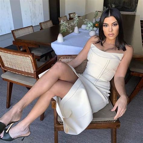 Kourtney Kardashian Muestra Su Mansión De California Foto 1