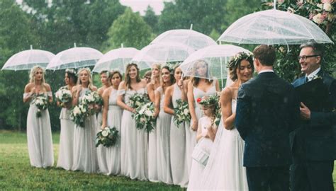 11 Tips To Tackle Rain On Your Wedding Day Best Ways To Deal With Rain