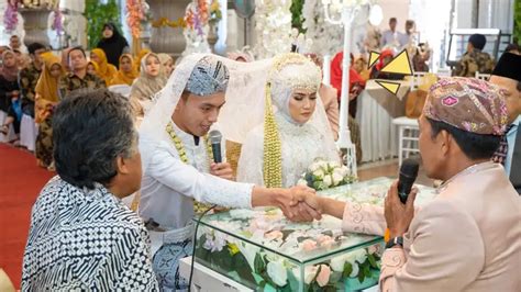 Wali Nikah Pengertian Tugas Urutan Dan Syaratnya Orami