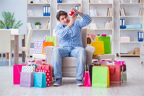 How Stress-Shopping Might Be Hurting Your Wallet - Advantage CCS
