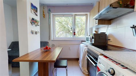 Provisionsfrei oder vom makler dabei variiert der wohnungsmarkt je nach kaltmiete, größe & ausstattung! Schöne 2,5-Zimmer-Wohnung in Stuttgart-Rot ...