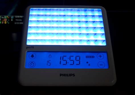 Philips Golite Blu Light Therapy Clock Lightning Review