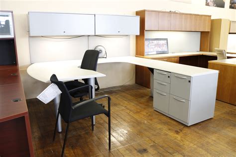 Kimball Harpers 6 X 8 X 8 U Shaped Workstations Desks Peartree