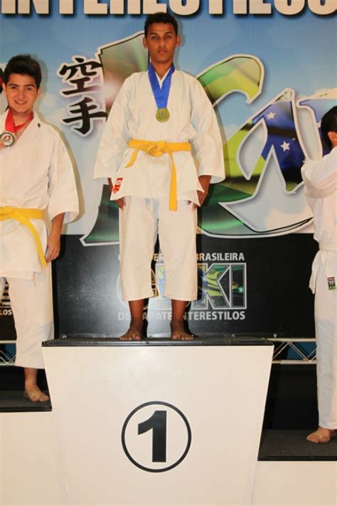 Fundação de Cultura e Esporte de Ponta Porã FUNCESPP Karatê é prata no Campeonato Brasileiro de