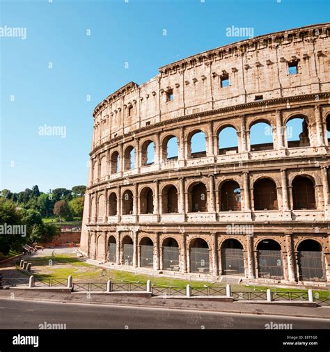 Il Colosseo è Un Simbolo Iconico Della Roma Imperiale Si Tratta Di Uno