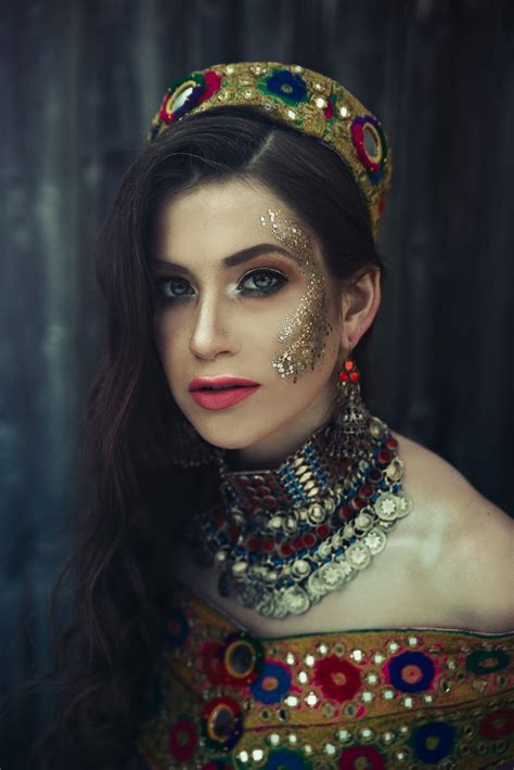 Afghan Makeup Artist Toronto Mugeek Vidalondon