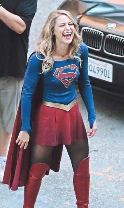 Pin De Betl Krl Em Supergirl Melissa Benoist W Supergirl Esposa