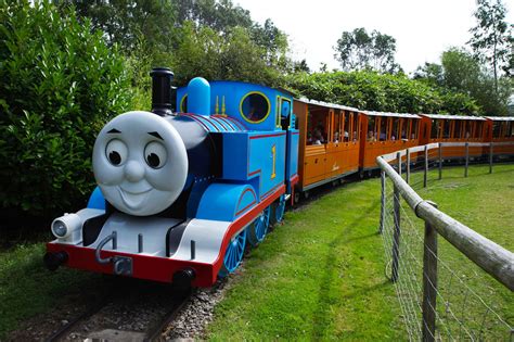 Play the best thomas & friends games, watch free videos and download fun things from cartoonito. Thomas at Drusillas Park | Thomas and Friends In Amusement ...