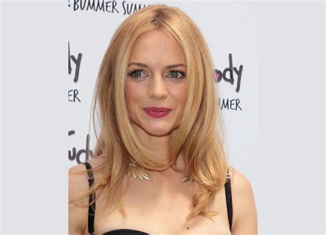 Heather Graham Long Hairstyle For Fine Blonde Hair With Warm Tones