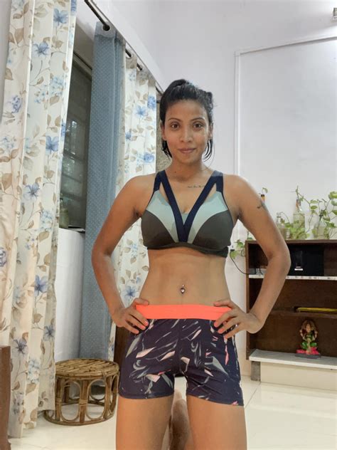 Yoga Trainer Suhani Sheshodia On Helping Moms Shed Extra Weight Women