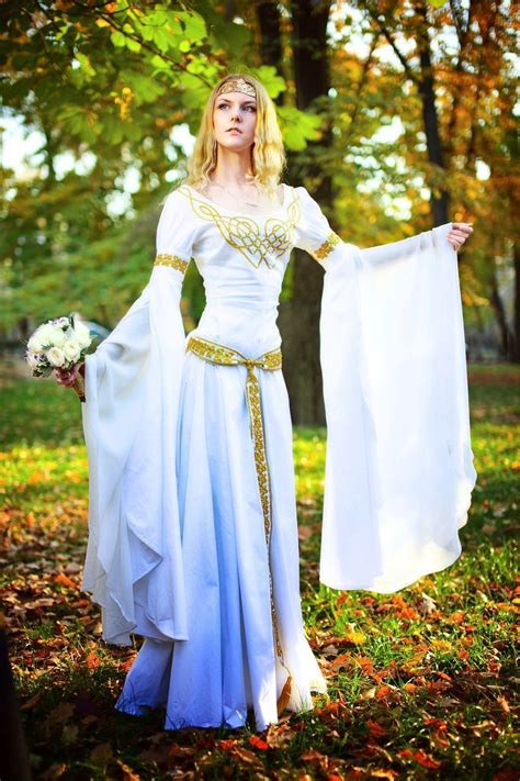 Https://tommynaija.com/wedding/elven Style Wedding Dress