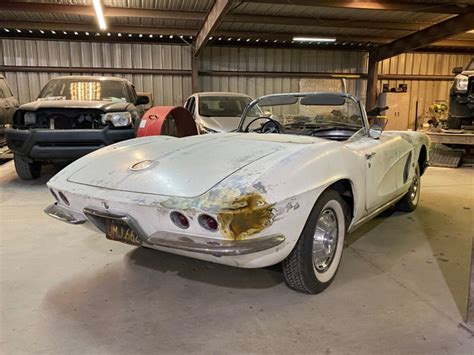 Vette Barn Finds