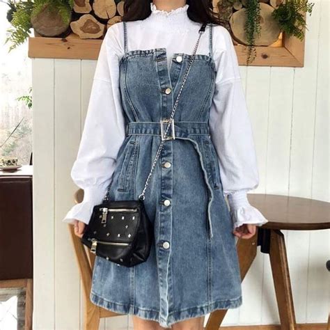 𝒉𝒘𝒂𝒔 𝒆𝒐𝒏𝒈 outfit clothes dress minimalist minimalistic korean fashion light colours aesthetic