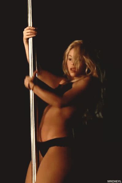 Shakira Pole Dancing