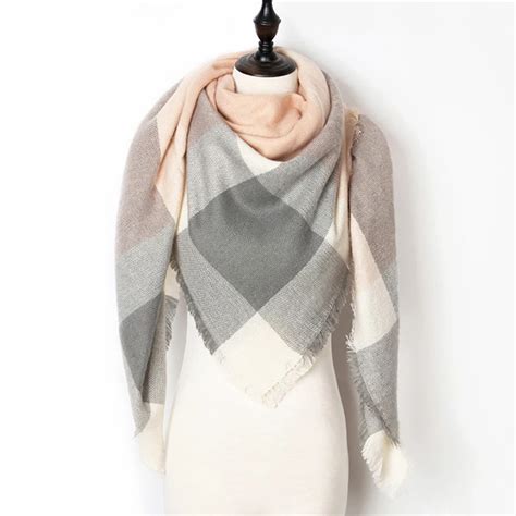 New Designer 2018 Winter Women Scarf Cashmere Scarf Female Plaid Scarves Triangle Blanket Shawls
