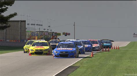 Racing road america will likely be a challenge for drivers who participate in both nascar series, as a trip from wisconsin to california inside of 24 hours sandwiched between a pair of tough races doesn't sound at all easy to us. NORC NASCAR iRacing Series at Road America: Season 5 ...