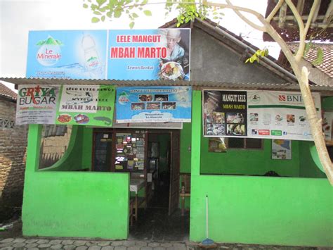 Resep mangut lele mbah marto jogja. Mangut Lele Mbah Marto, Warung Mangut Lele Mbah Marto ...
