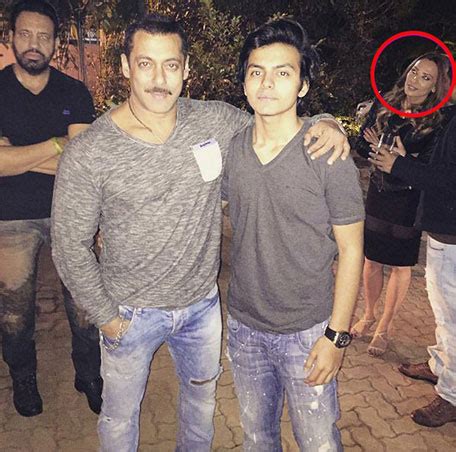 Iulia vantur is the new girlfriend of bollywood superstar salman khan. Salman Khan's birthday bash with rumoured girlfriend Iulia ...