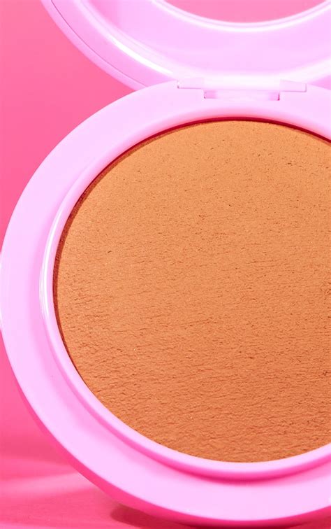 Pink Honey Baked Face Frosting Bronzer Butter Buzz Prettylittlething
