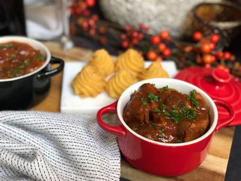 Kip in rode wijn gestoofd Kerst tip