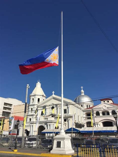 An ad hoc meeting of the constituent assembly, held on the 22 july 1947, adopted the national flag of india, in its present form, a few days before india's independence from the british on august 15, 1947. CSF pays tribute to Laus; lowers flag at half-mast - Punto ...