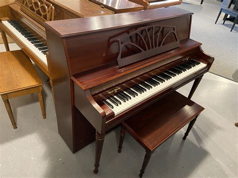 New Used Baldwin 660 Upright Pianos Used Pianos Solich Piano