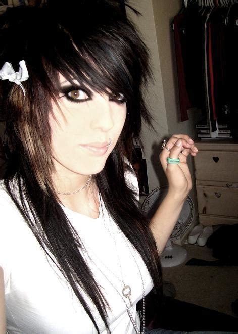 Modern Emo Hairstyles Girls Emo Haircuts For Girls With Medium Hair