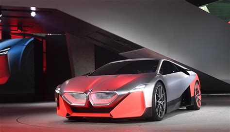 Bmw Doubles Down On Plug Ins And Battery Powered Cars